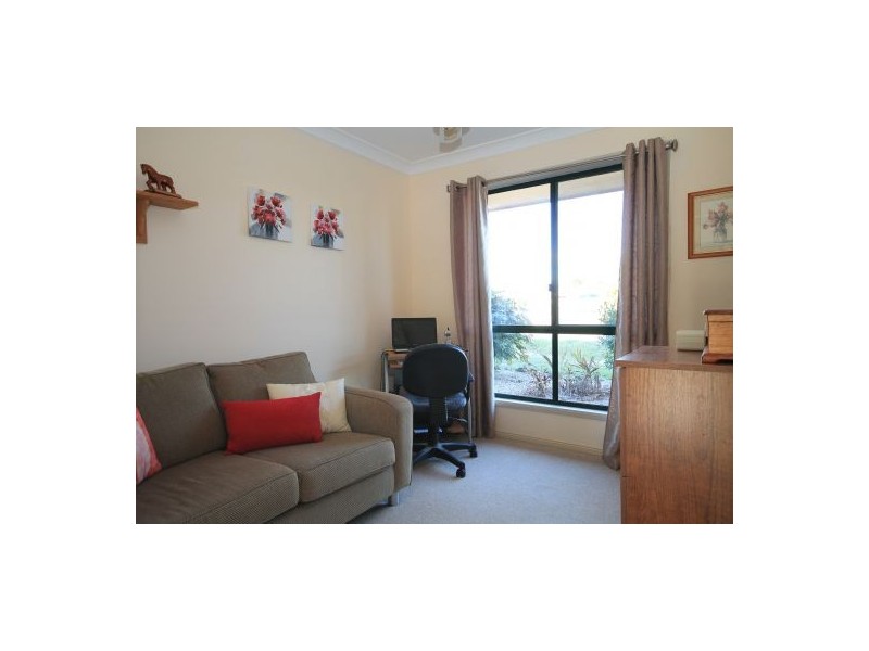 17-19 Cliff Crt, Elimbah QLD 4516