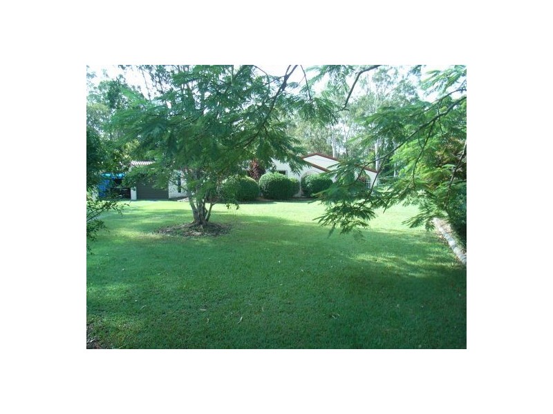 73 Pauls Rd, Upper Caboolture QLD 4510