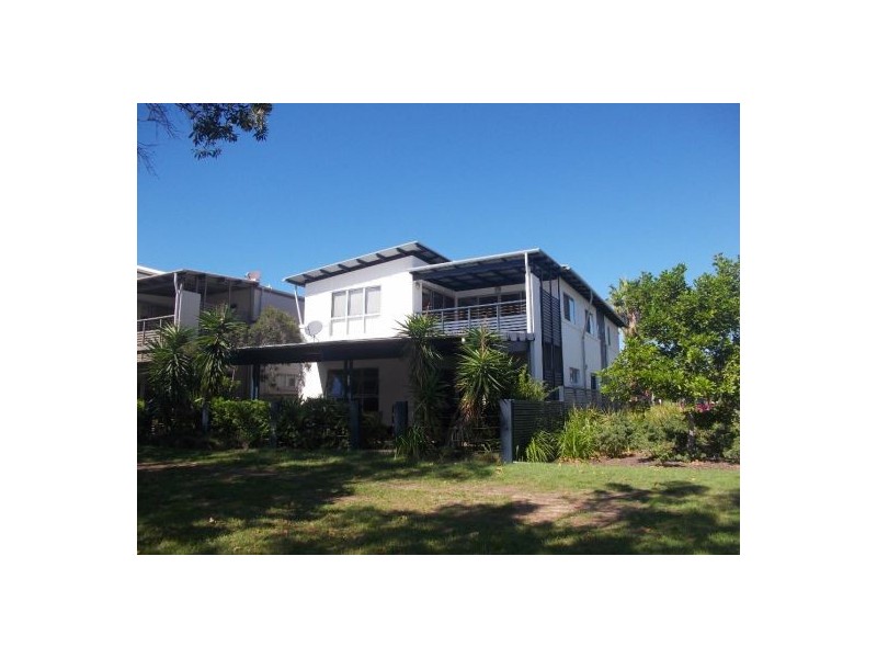 Sandstone Point QLD 4511