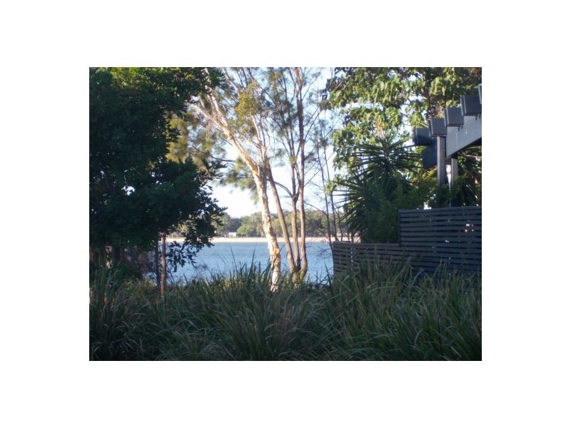 Sandstone Point QLD 4511