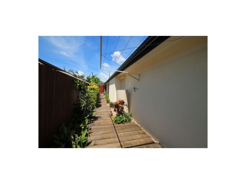 75 Graham Rd, Morayfield QLD 4506