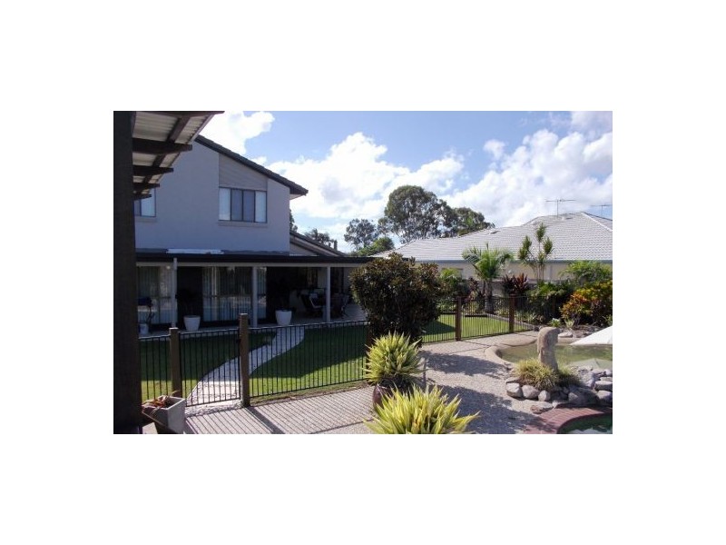 77 Phoenix Avenue, Bongaree QLD 4507