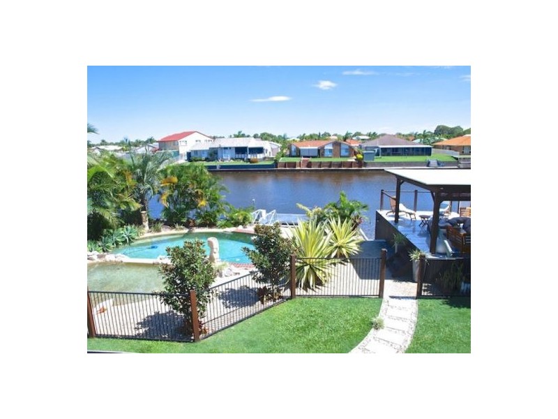 77 Phoenix Avenue, Bongaree QLD 4507