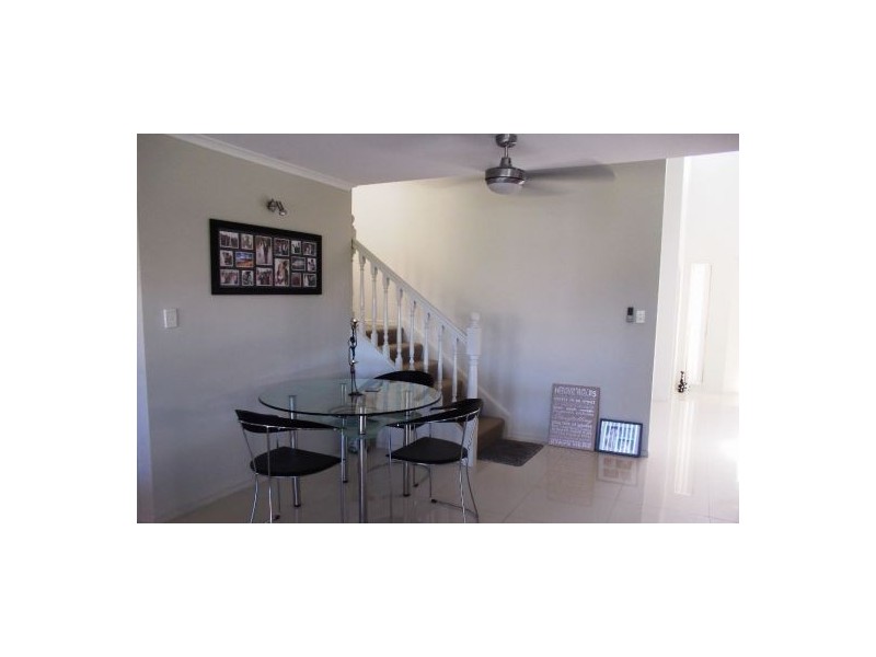 77 Phoenix Avenue, Bongaree QLD 4507
