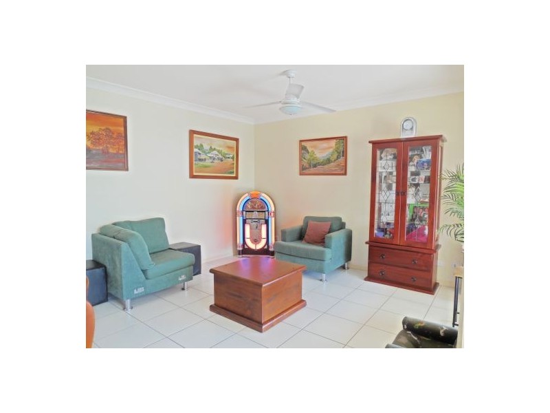 24 Leggett St, Morayfield QLD 4506