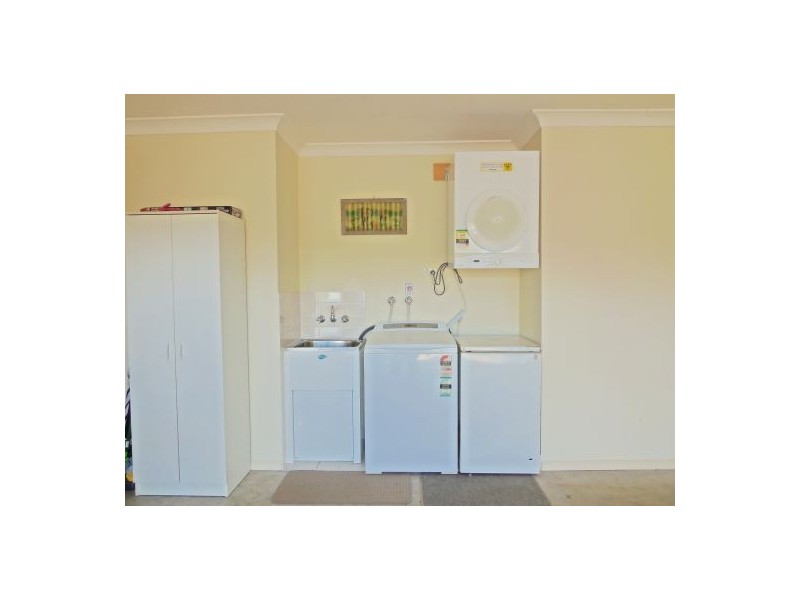 24 Leggett St, Morayfield QLD 4506