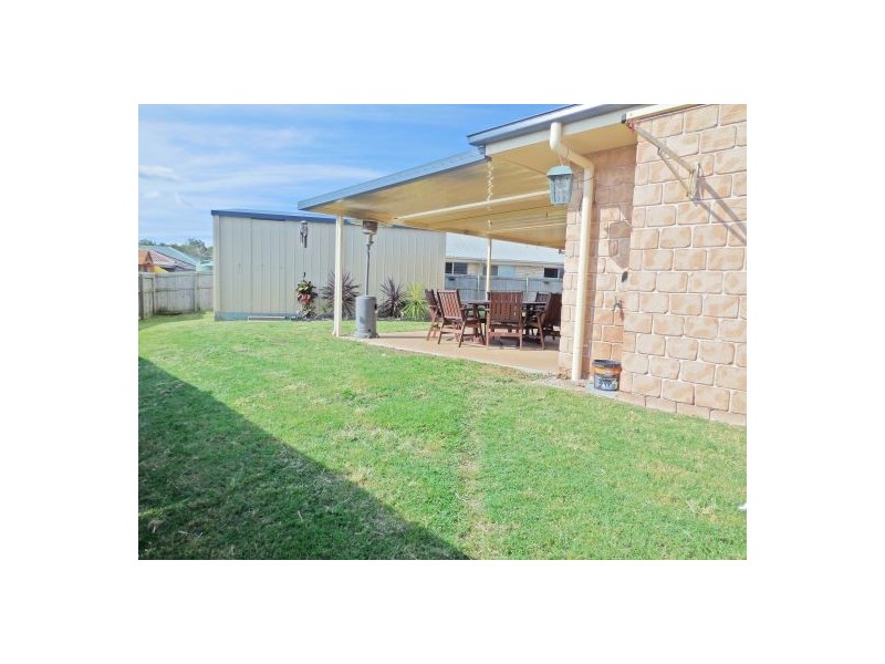 24 Leggett St, Morayfield QLD 4506