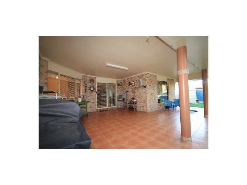 23 Wimbledon Drive, Morayfield QLD 4506