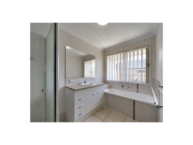 6 Kamala Street, Morayfield QLD 4506