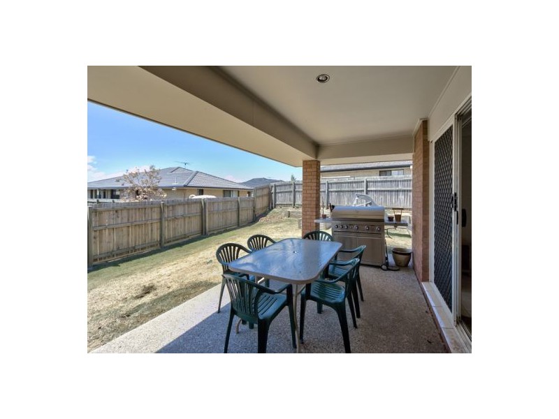 6 Kamala Street, Morayfield QLD 4506