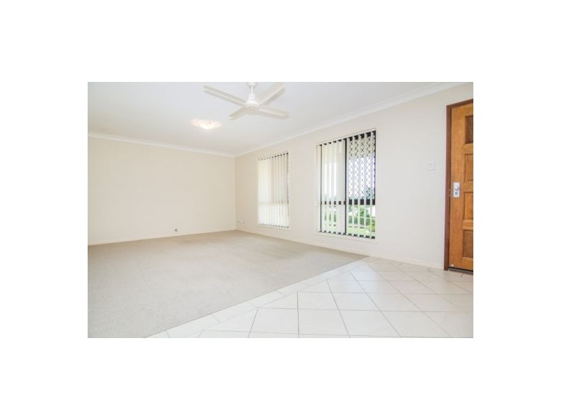 12 Crestridge Crescent, Morayfield QLD 4506