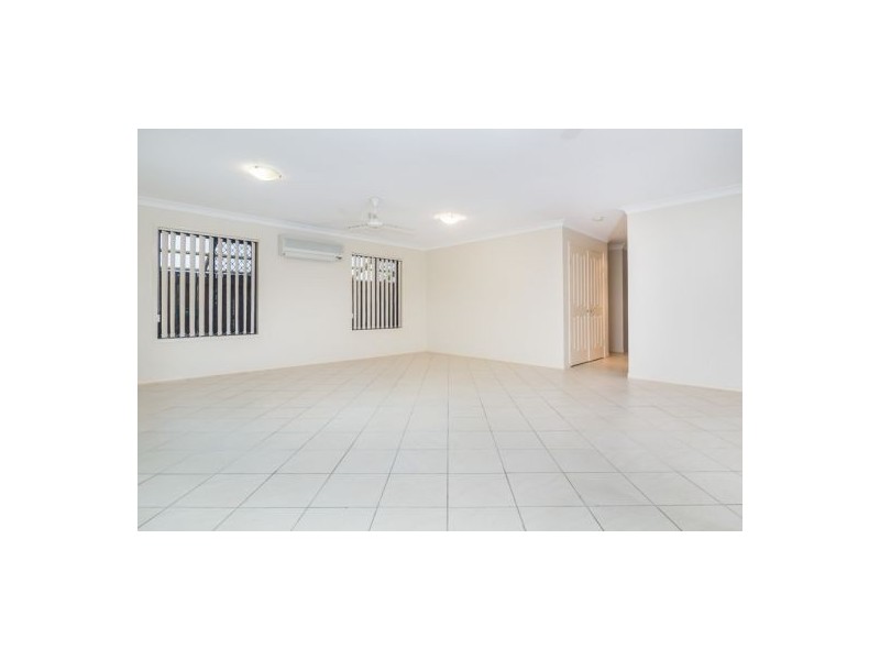 12 Crestridge Crescent, Morayfield QLD 4506