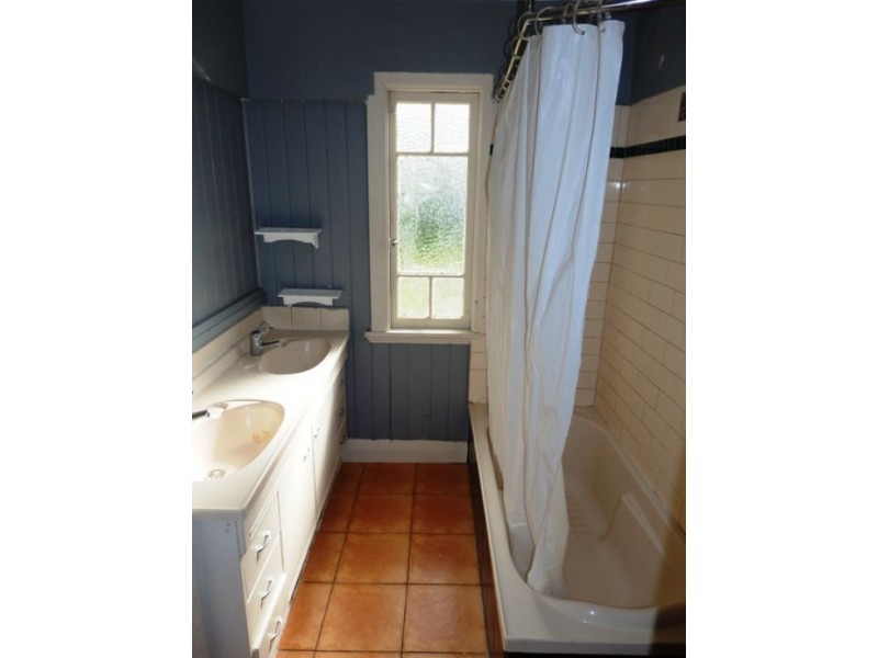 51 Lower King St, Caboolture QLD 4510