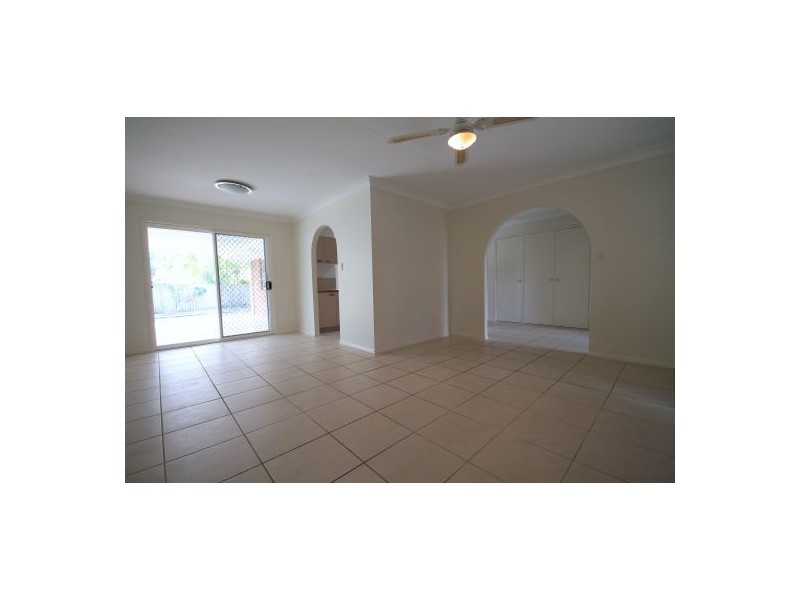 3 Crestwell Close, Morayfield QLD 4506