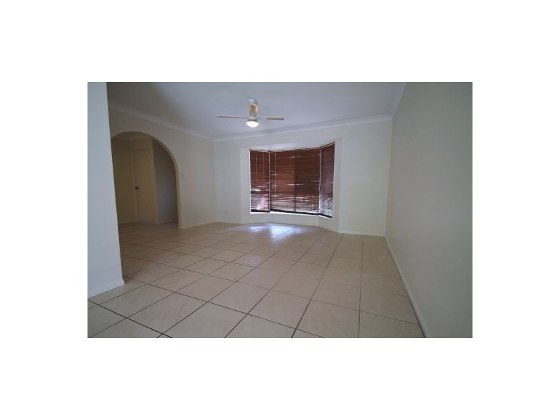 3 Crestwell Close, Morayfield QLD 4506