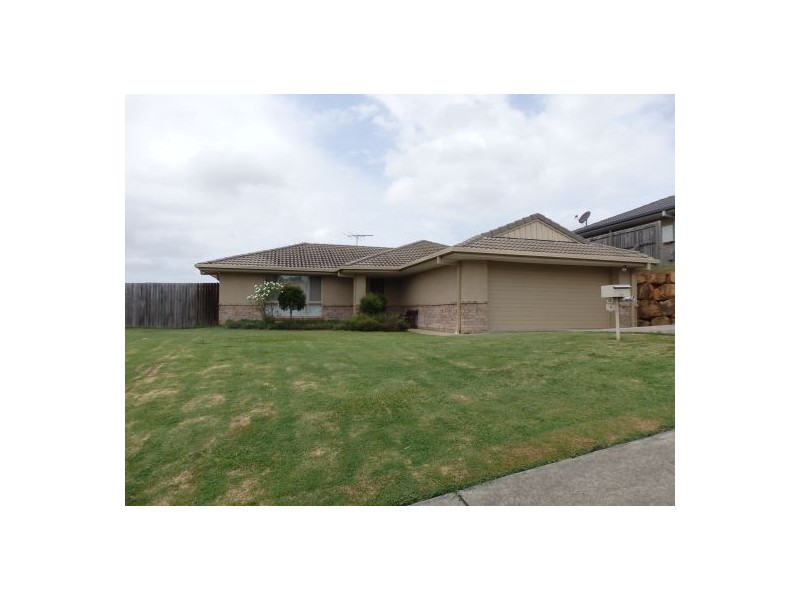 8 Peta Street, Kallangur QLD 4503
