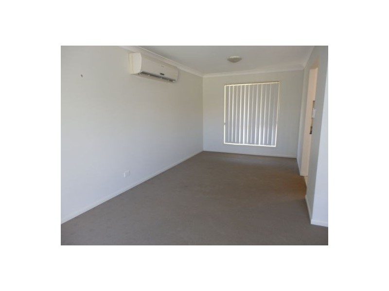 8 Peta Street, Kallangur QLD 4503