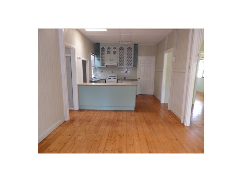 19 Trevor Street, Beachmere QLD 4510