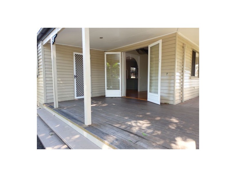 19 Trevor Street, Beachmere QLD 4510