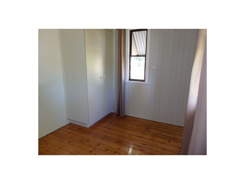 19 Trevor Street, Beachmere QLD 4510