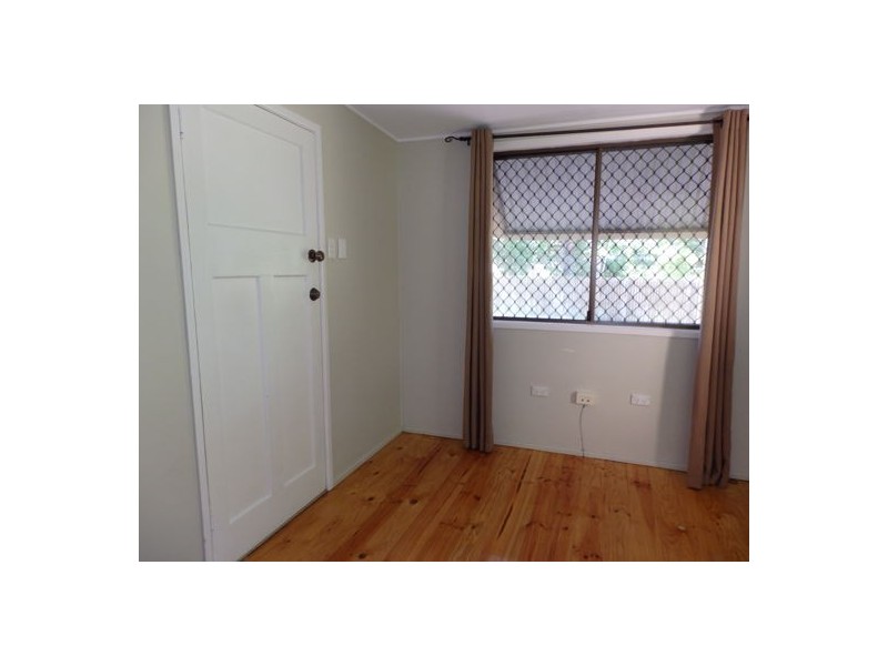 19 Trevor Street, Beachmere QLD 4510