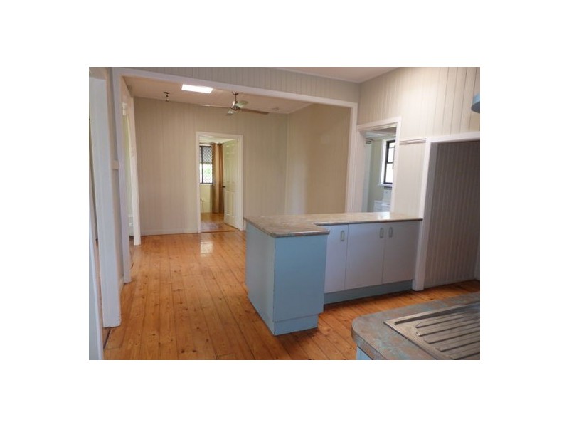 19 Trevor Street, Beachmere QLD 4510