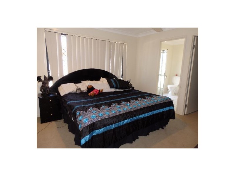 5 Middle Barten Crt, Bray Park QLD 4500