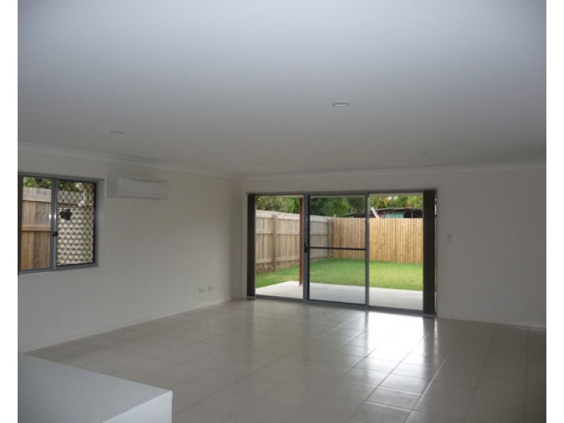 14 Brimstone Court, Kallangur QLD 4503