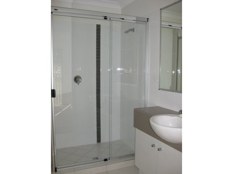 14 Brimstone Court, Kallangur QLD 4503