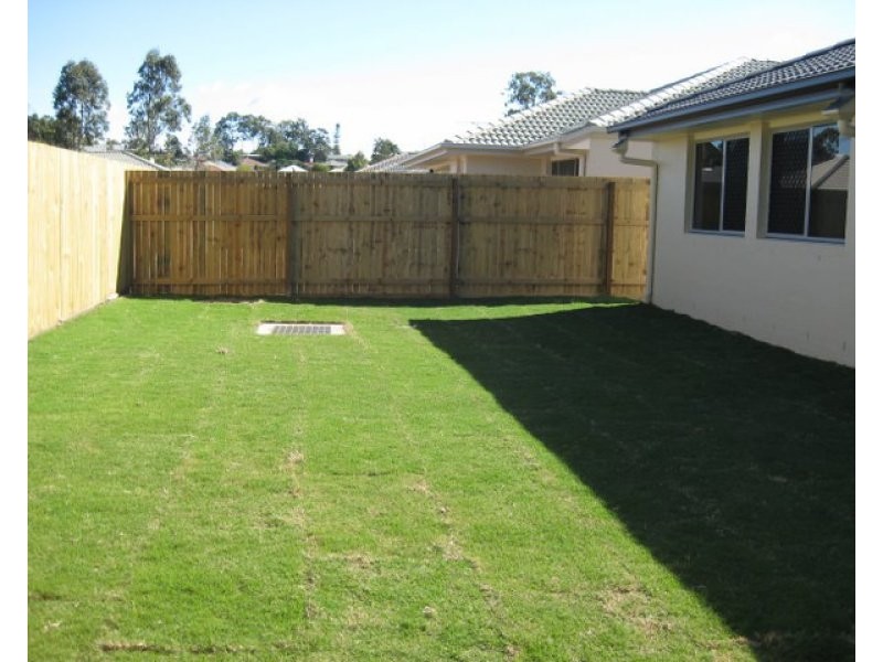 14 Brimstone Court, Kallangur QLD 4503