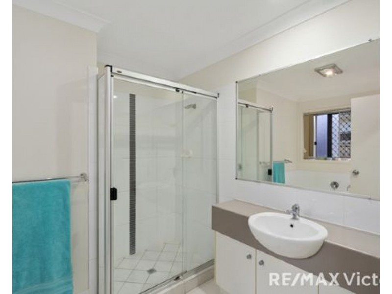 14 Brimstone Court, Kallangur QLD 4503