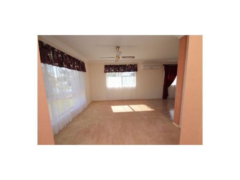 2 Fairview Court, Upper Caboolture QLD 4510