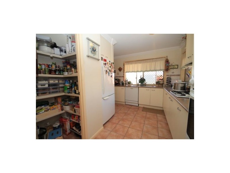 25 Wimbledon Drive, Morayfield QLD 4506