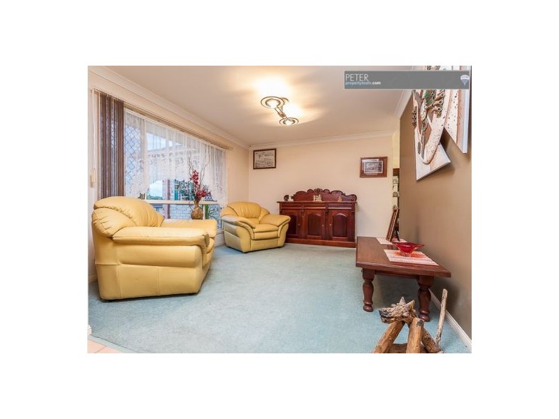 27 Wimbledon Dr, Morayfield QLD 4506