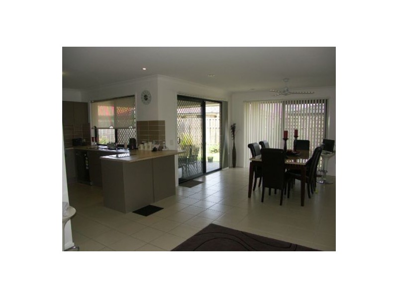 15 Hollywood Avenue, Bellmere QLD 4510