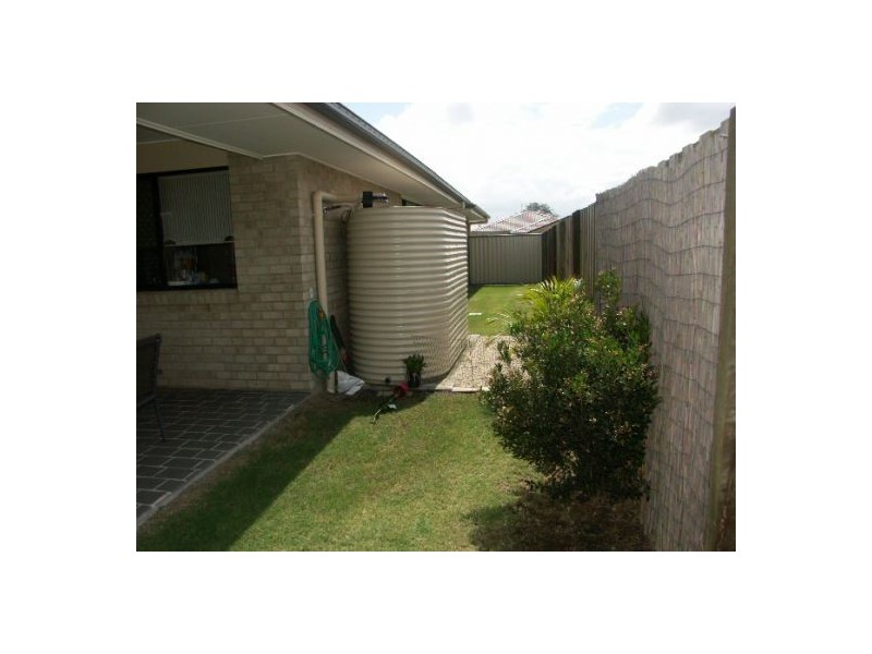 15 Hollywood Avenue, Bellmere QLD 4510