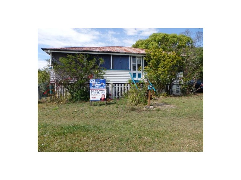 6 George St, Woodford QLD 4514