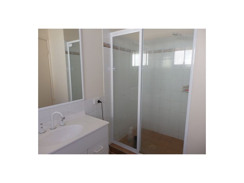 6 Hillside Crt, Morayfield QLD 4506