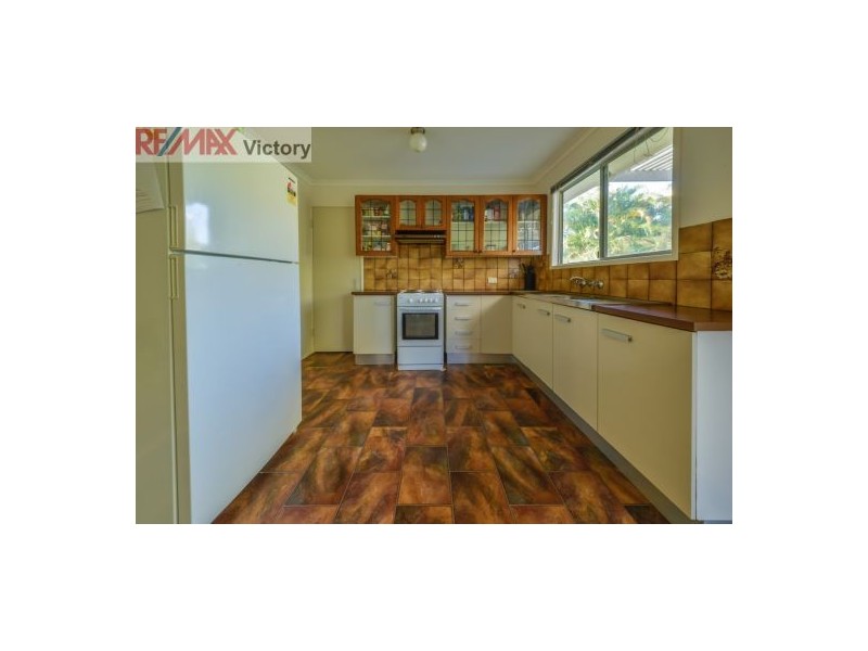 18 Avondale St, Morayfield QLD 4506