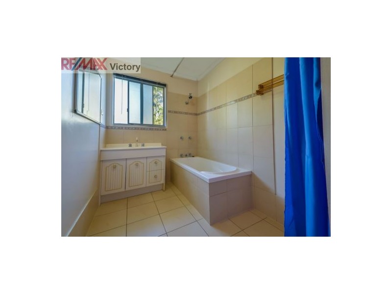 18 Avondale St, Morayfield QLD 4506