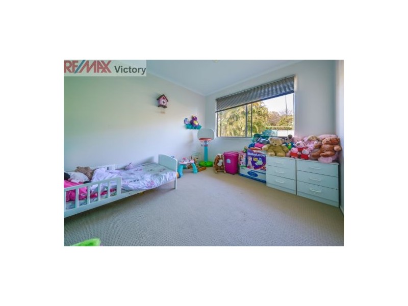 18 Avondale St, Morayfield QLD 4506
