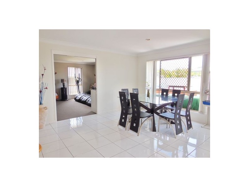 22 Leggett St, Morayfield QLD 4506