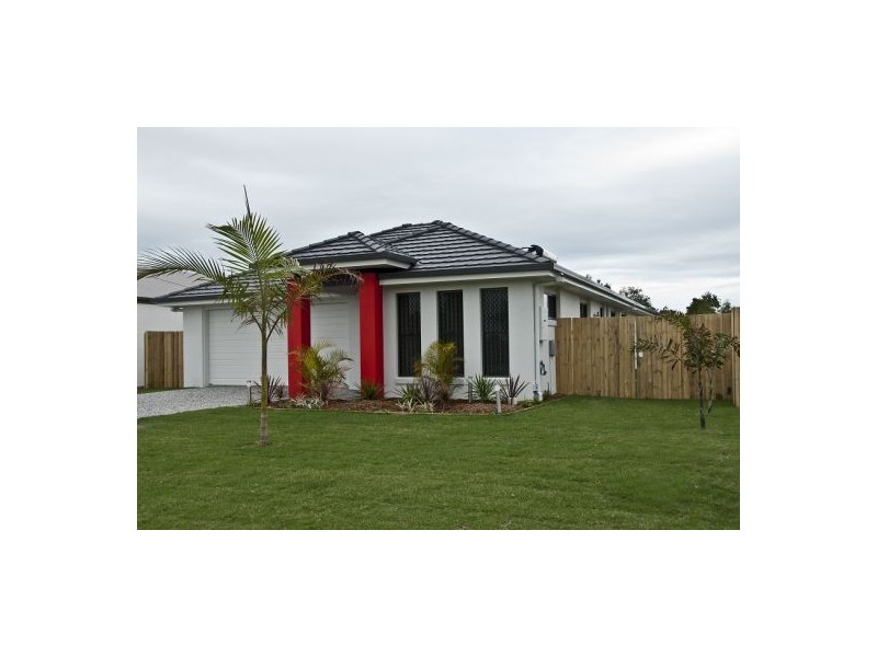 13 Vanillalily Close, Banksia Beach QLD 4507
