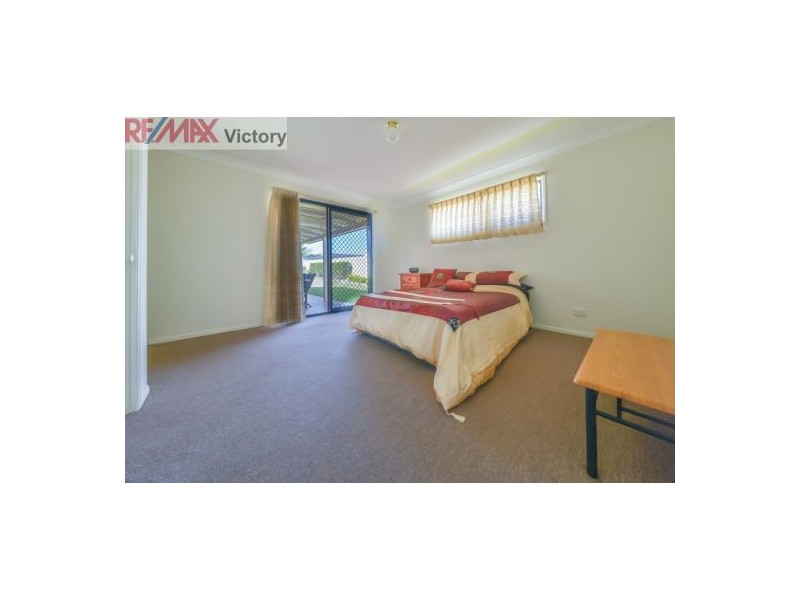 11 Curtin Cr, Morayfield QLD 4506