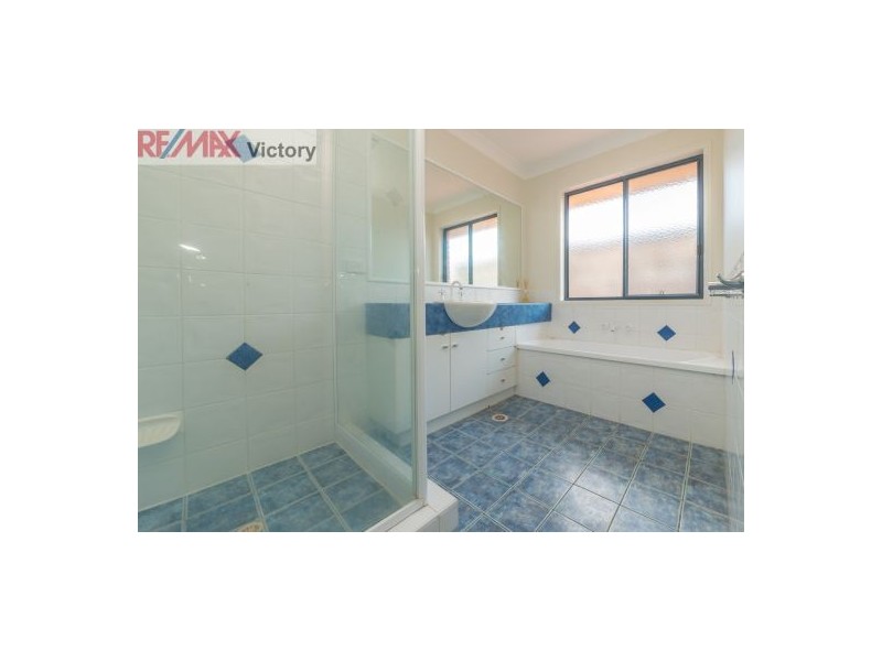 11 Curtin Cr, Morayfield QLD 4506