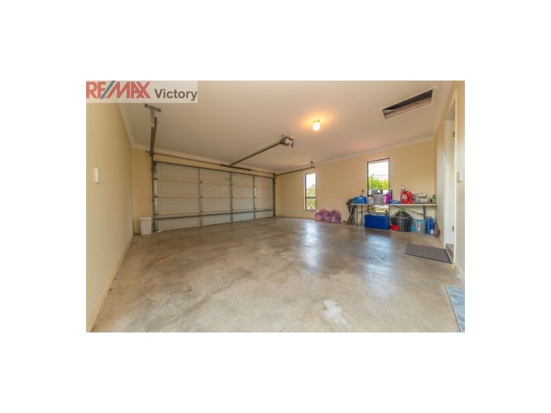 11 Curtin Cr, Morayfield QLD 4506