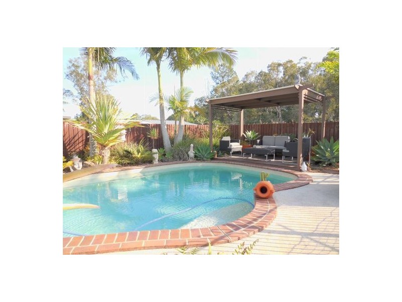 16 Argyll St, Caboolture QLD 4510