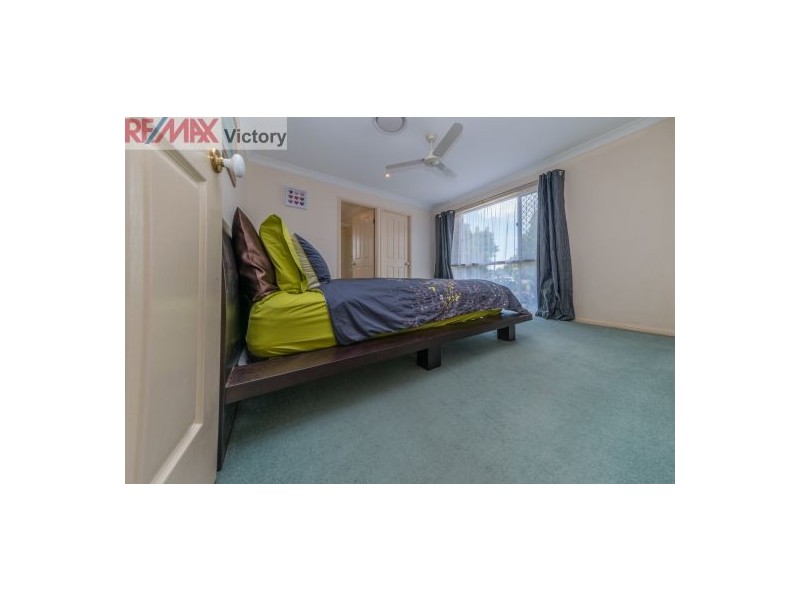 6 Curtin Cres, Morayfield QLD 4506