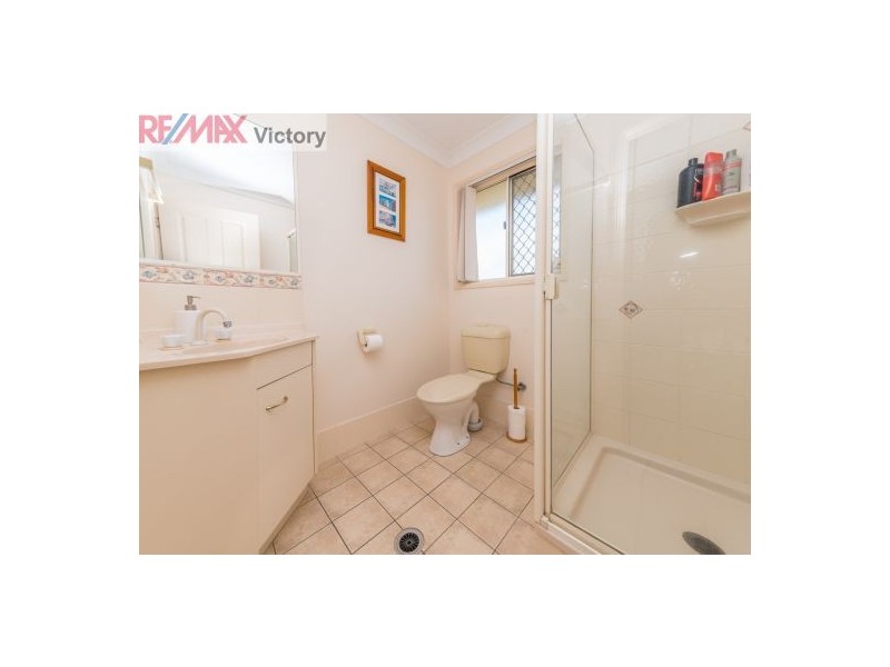 6 Curtin Cres, Morayfield QLD 4506