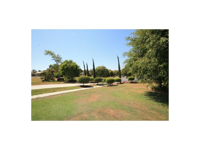 37 Jamor Court, Elimbah QLD 4516